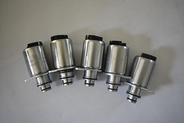 平地机变速电磁阀