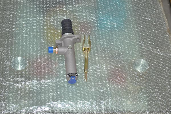 91羞羞网站入口压路机离合器主缸