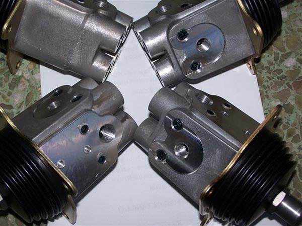 小松挖掘机配件手柄阀